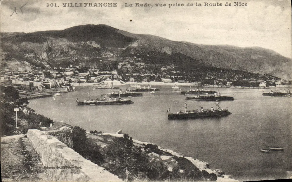 Villefranche — Der Hafen, Ansicht vom Weg nach Nice — Verlag Barran, n° 301 - Vorderseite