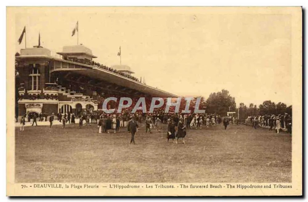 Deauville, die blühende Strände — Das Hippodrom — Die Tribünen - Vorderseite
