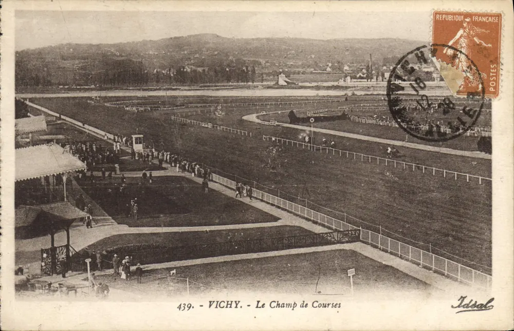 Vichy - O Campo de Corridas — 439. — Editor Ideal - Frente