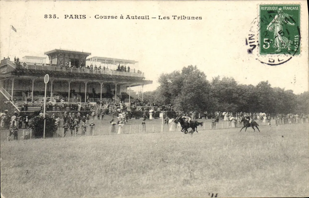 Paris - Pferderennen in Auteuil - Die Tribünen — Verlag nicht sichtbar, Seriennummer 835 - Vorderseite