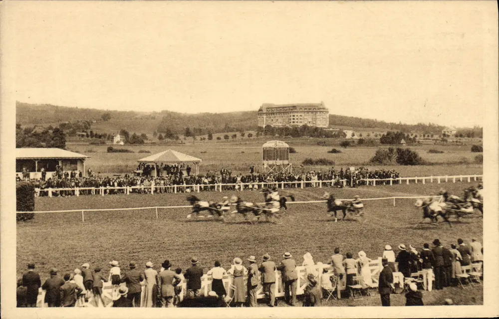 Circuito de corridas em Vittel — Vittel, Lorena — editor Vittel - Frente