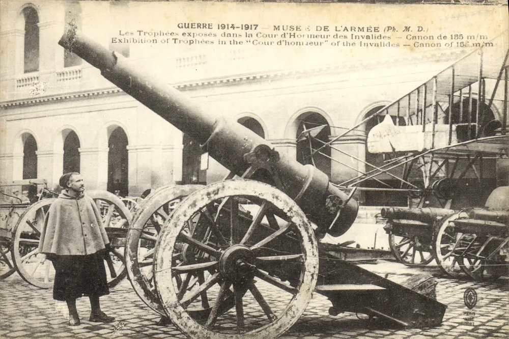155 m/m Kanone — Krieg 1914-1917 — Militärmuseum (Ph. M. D.) - Vorderseite