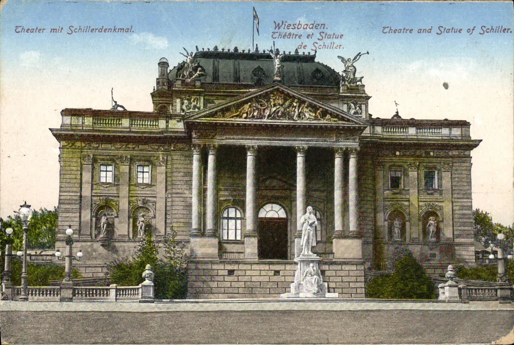 Teatro e Estátua de Schiller — Wiesbaden - Frente