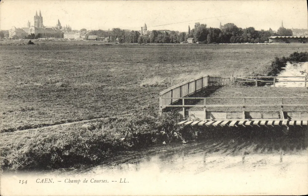 CAEN — Rennplatz — LL. - Vorderseite