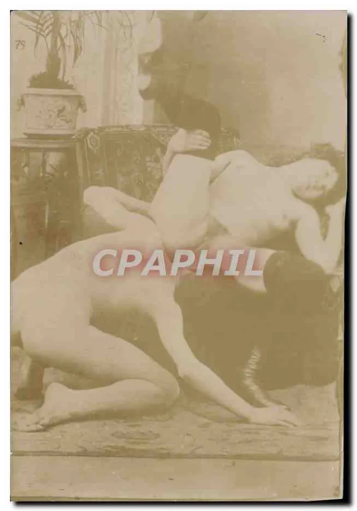 Zwei nackte Personen in einer intimen Szene — sepia Fotografie — Serie 78 - Vorderseite