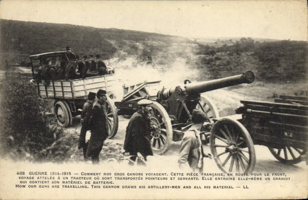 Canhões franceses em viagem para o front — 1914-1915 — LL - Frente