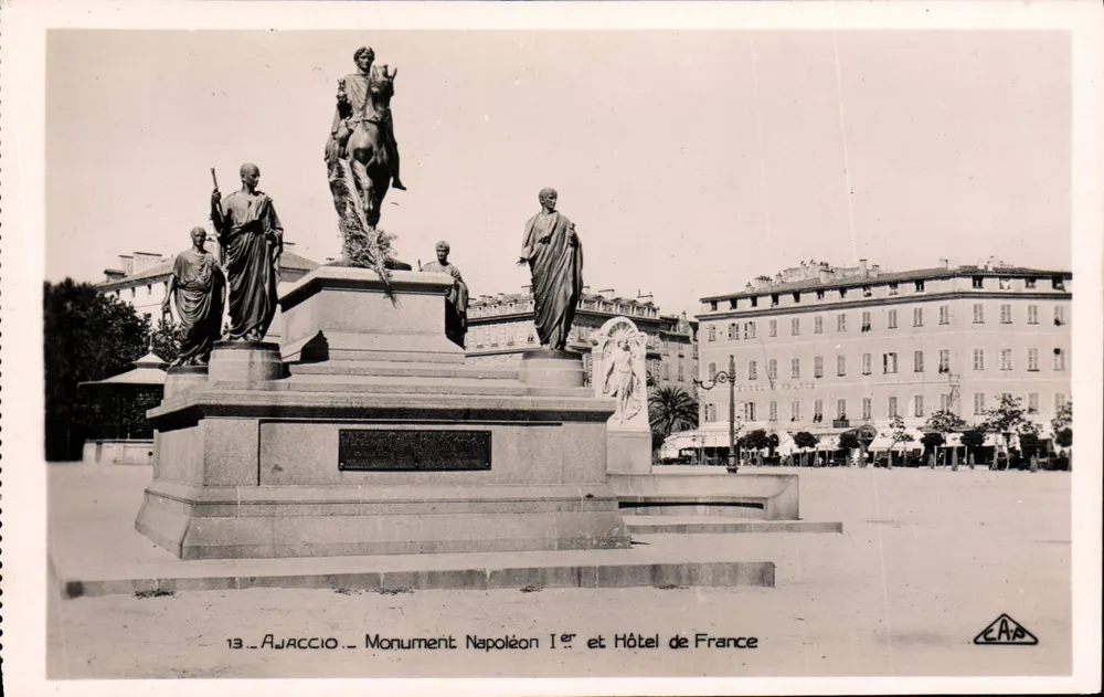 Ajaccio — Denkmal für Napoleon I und Hôtel de France — C.A.P. Strasbourg - Vorderseite