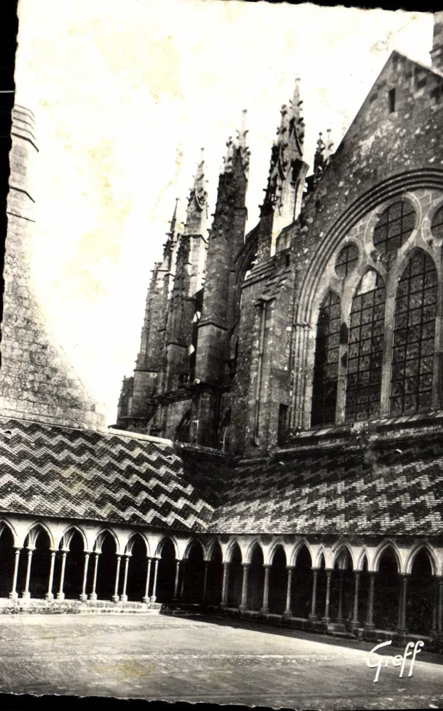 Monte-São-Mihiel — O Claustro — Greff - Frente