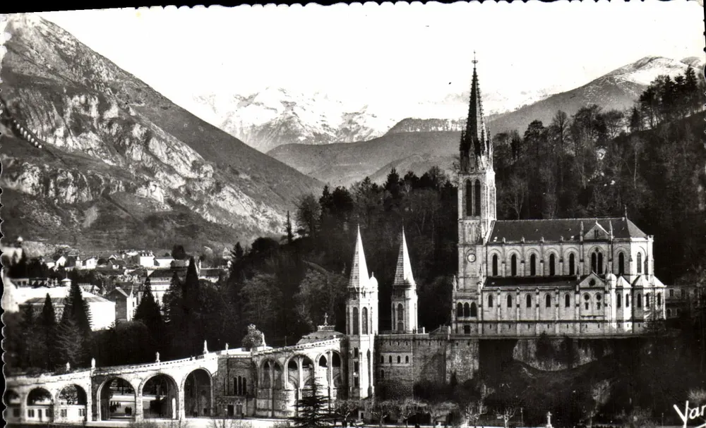 Lourdes — A Basílica — editor P. Chambon - Frente
