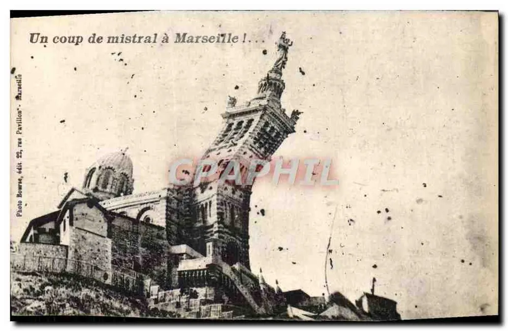 Um vento forte em Marselha! — Foto Bourse, edição 22, rua Pavillon — Marselha - Frente