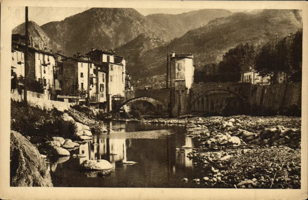 Sospel (Alpes-Maritimes) — Alte Häuser am Ufer der Bevèra — Les Éditions d'Art VVON, Paris - Vorderseite