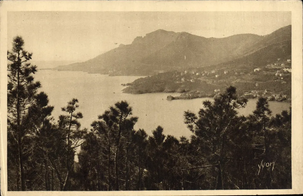 Vista do Col de l'Esquillon — Côte d'Azur — Edição de Arte YVON, n°1/187 - Frente