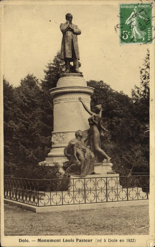 Dole — Monumento a Louis Pasteur (nascido em Dole em 1822) — H. Ledun, Dole - Frente