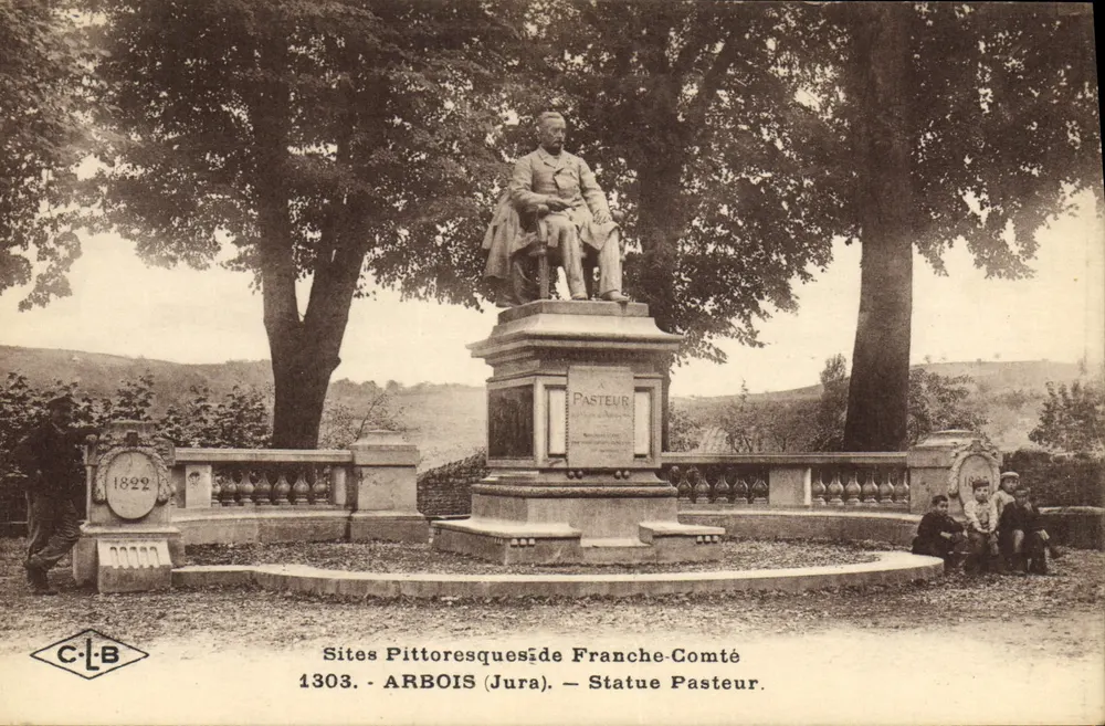 Estátua de Pasteur — Arbois (Jura) — Sites Pittoresques de Franche-Comté, n°1303 - Frente