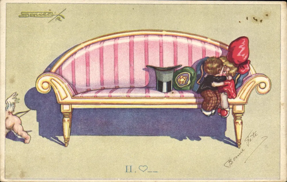 Zwei Kinder, die sich auf einem Sofa küssen — Frohe Geburtstagskarte — Verlag Sanvera, Nr. II - Vorderseite