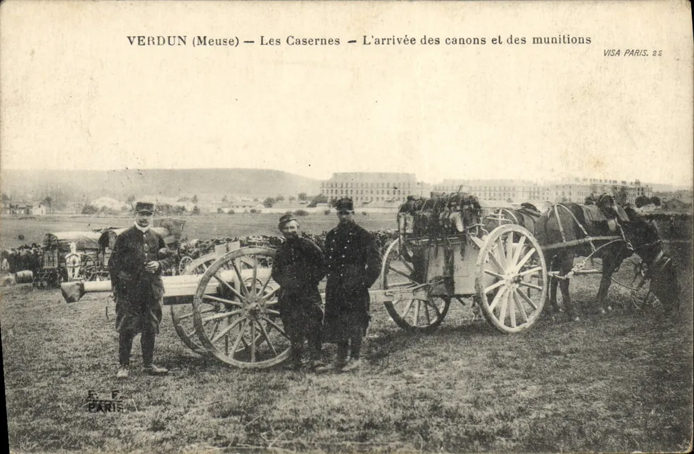 Verdun (Meuse) — Die Kasernen — Die Ankunft von Kanonen und Munition — Visa Paris, 2 E - Vorderseite