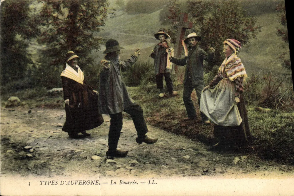 Tipos da Auvergne — A Bourrée — LL. - Frente