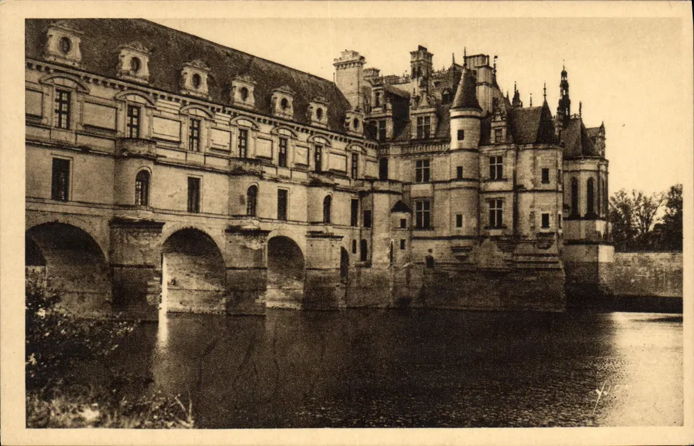 Zamek Chenonceau — Front wschodni — Wydawnictwo Art Yvon, Paryż - Awers