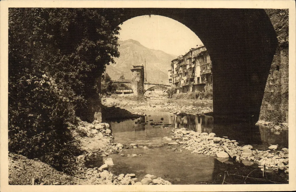 Sospel (Alpes-Maritimes) — Alte Häuser am Ufer der Bévéra — Les Editions d'Art WYN, Paris - Vorderseite
