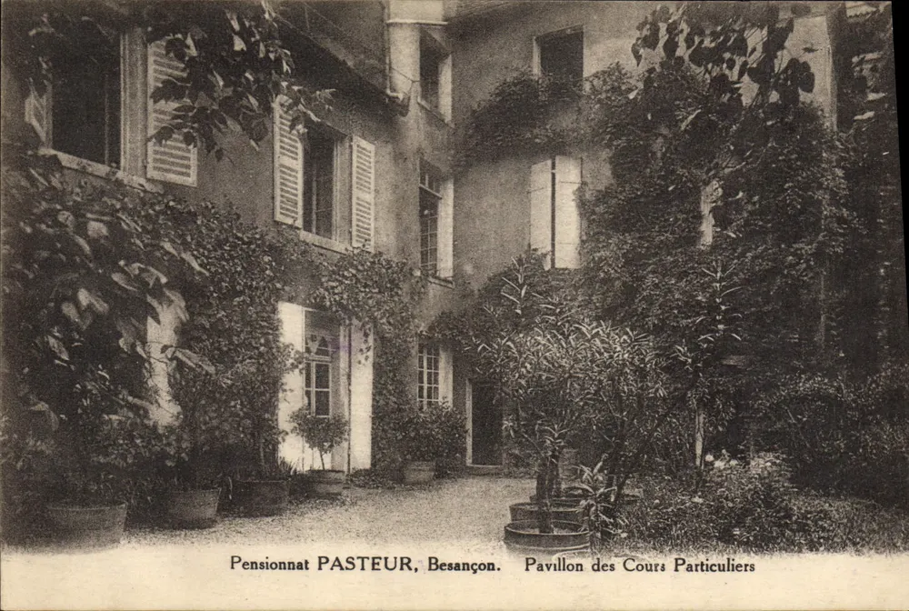 Internat Pasteur, Besançon — Pavillon der Privatstunden — Éditions J. David et E. Vallois, Paris - Vorderseite