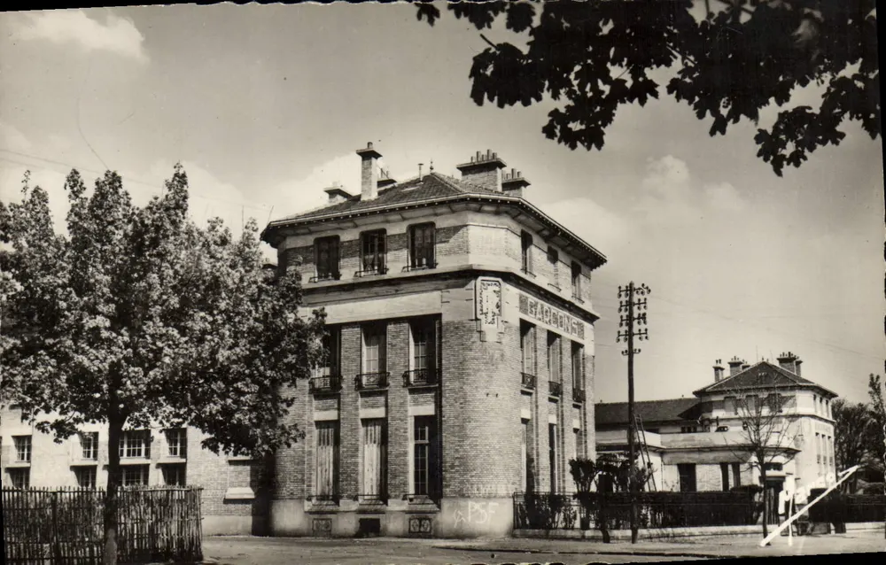 Sannois — Escolas Pasteur — Edição da Sra. Bertion, Avenida Charles de Gaulle - Frente