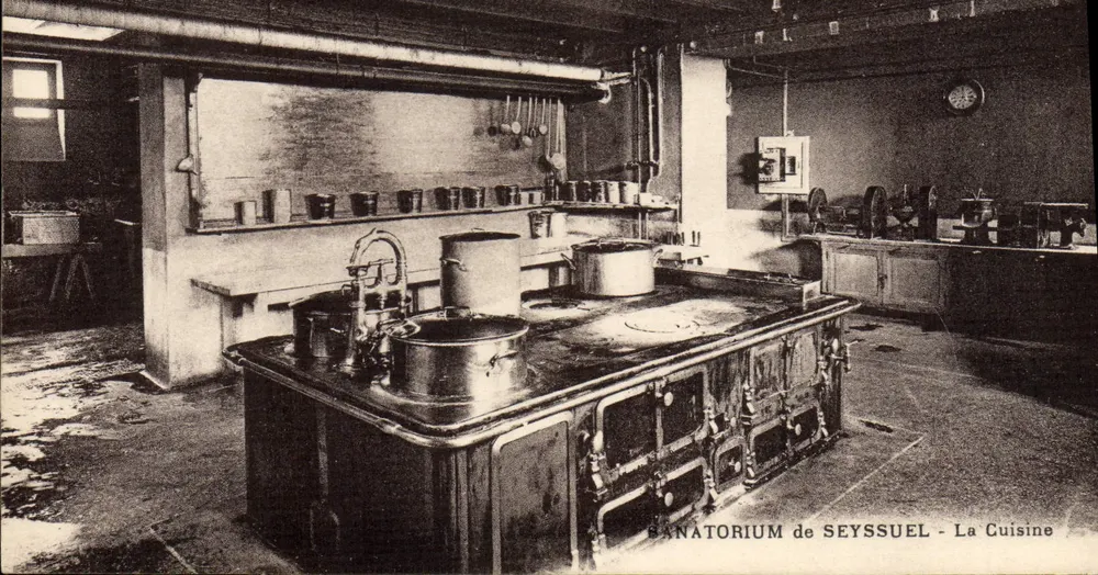 Sanatório de Seyssuel — A Cozinha - Frente