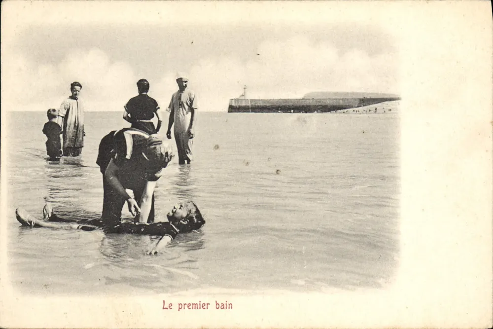 Der erste Badetag — Strandbild — Verlag nicht sichtbar - Vorderseite