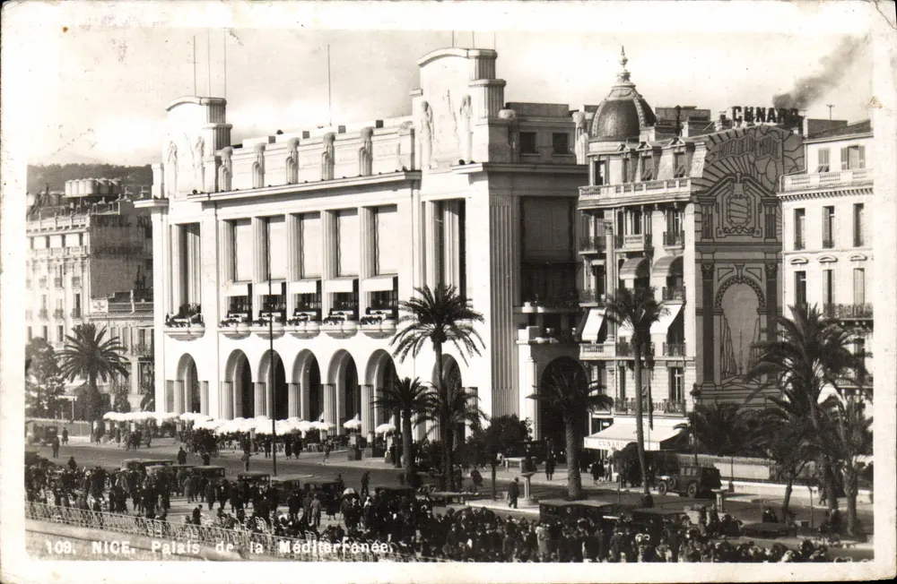 Nice. Palácio da Mediterâneo — vista da promenade com o Hotel Cunard — editor J. GILLETTE & CIE, n° 109 - Frente