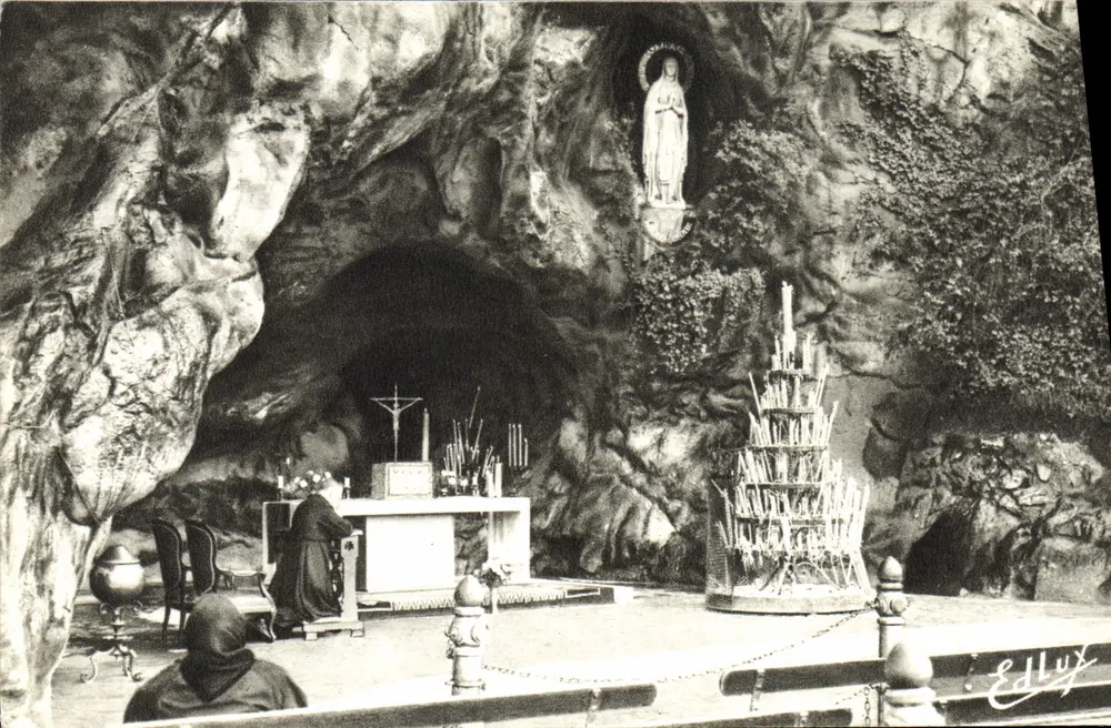 Lourdes — A Gruta Milagrosa — Edição P. Donnet, n°45 - Frente