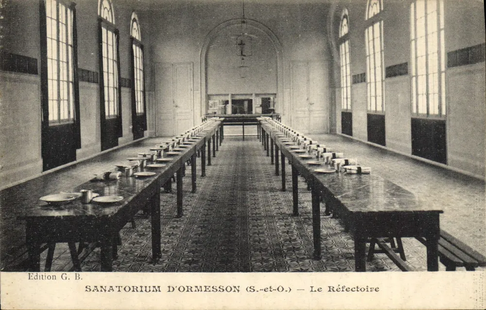 Sanatorium w Ormesson (S.-et-O.) — Refektarz — Wydawnictwo G. B. - Awers
