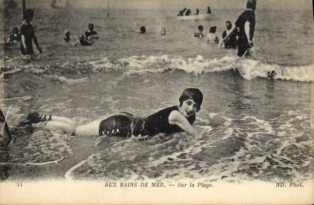 Am Strand — Auf der Strand — ND. Phot. - Vorderseite