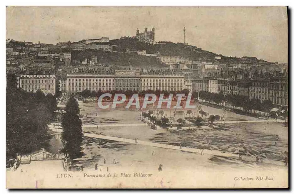 Tarjeta postal antigua Lyon — Panorama de la Place Bellecour — Colecciones ND-Phot - Anverso