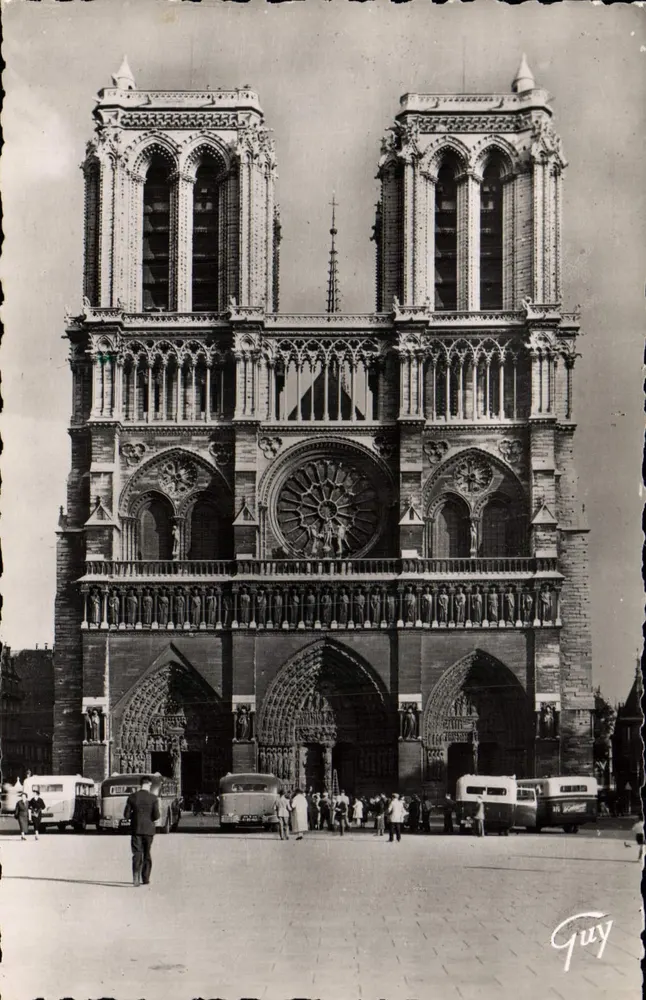 Notre-Dame de Paris — Facha (1163-1260) — Guy - Frente