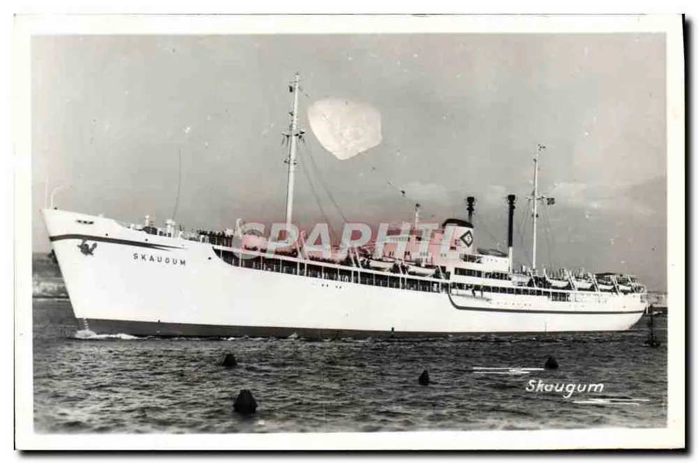 O navio SKAUGUM — foto de navio no mar - Frente