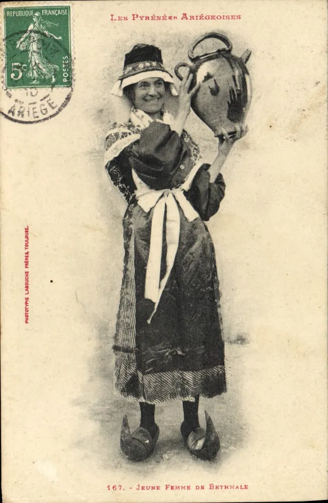 Junge Frau aus Bethmale — Pyrénées Ariégeoises — Phototype L'Abrouche Frères Toulouse, n°167 - Vorderseite
