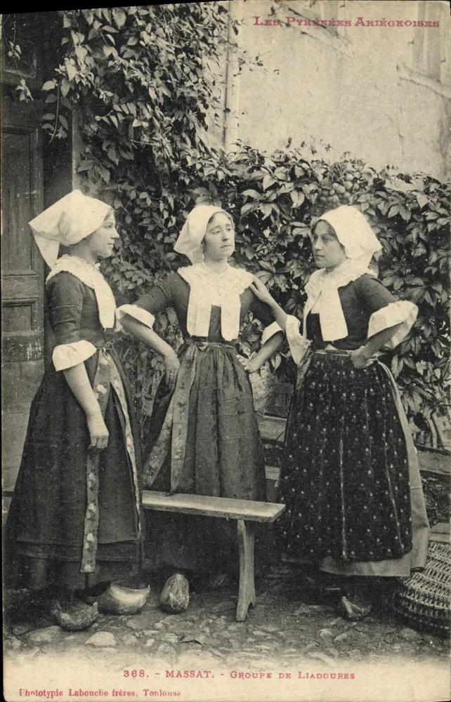 Massat - Grupo de Liadoures — Os Pirineus Ariégeoisos — Fototipia Labouche frères, Toulouse - Frente