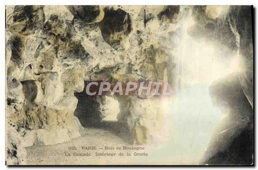 Paris — Bois de Boulogne — Innenansicht der Höhle — Die Wasserfall - Vorderseite
