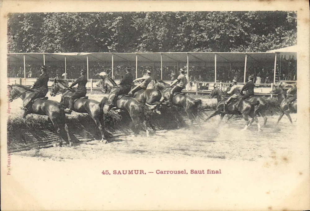 Saumur — Carrossel, Salto Final — Fr. Voelgeler, n°45 - Frente