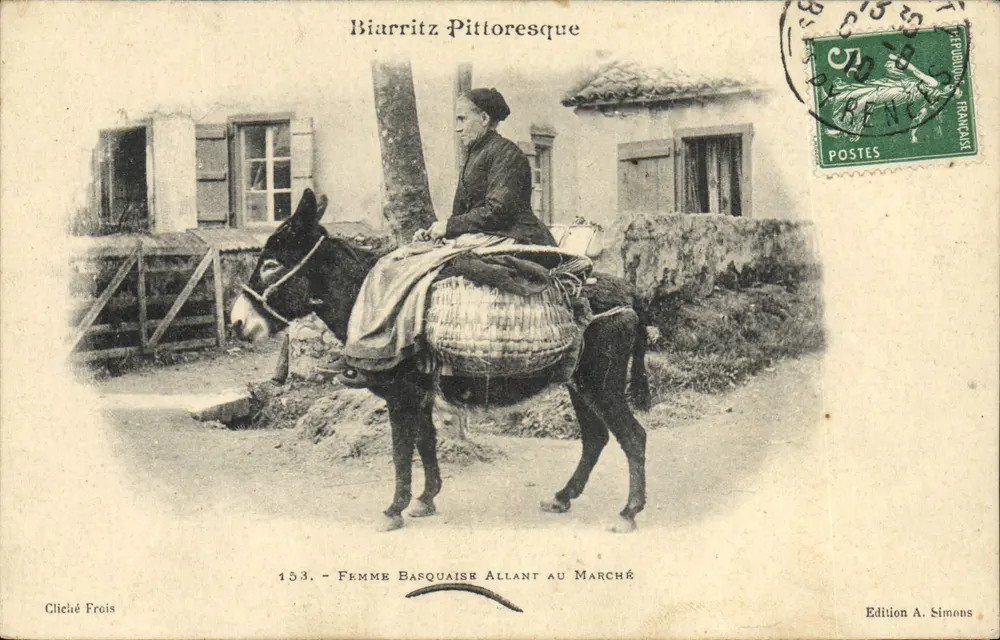Biarritz Pittoresk — Baske Frau auf dem Weg zum Markt — Edition A. Simons, Nr. 153 - Vorderseite