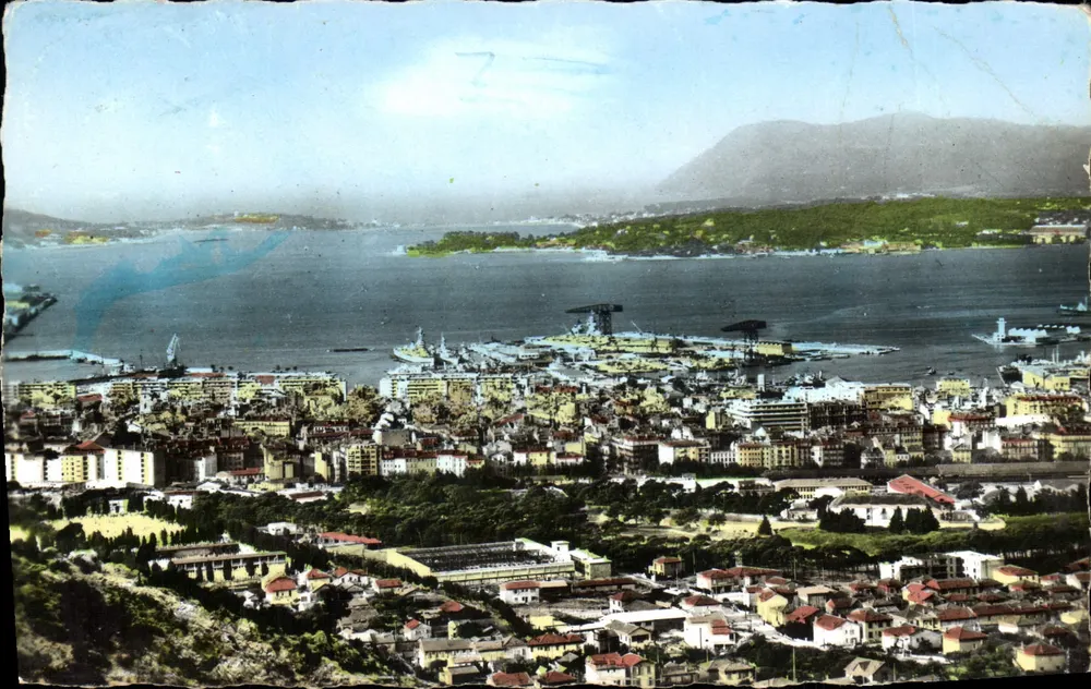 Toulon — Vista panorâmica — Saint Cyr sur Mer - Frente