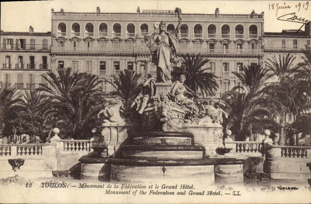 Toulon — Denkmal der Vereinigung und das Grand Hotel — SELBERA - Vorderseite