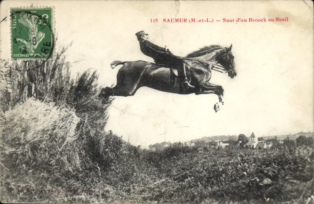 Saumur (M.-et-L.) — Saut d'un Broock au Breil — éditeur Vachéker, photo Saumur, n°119 - Vorderseite