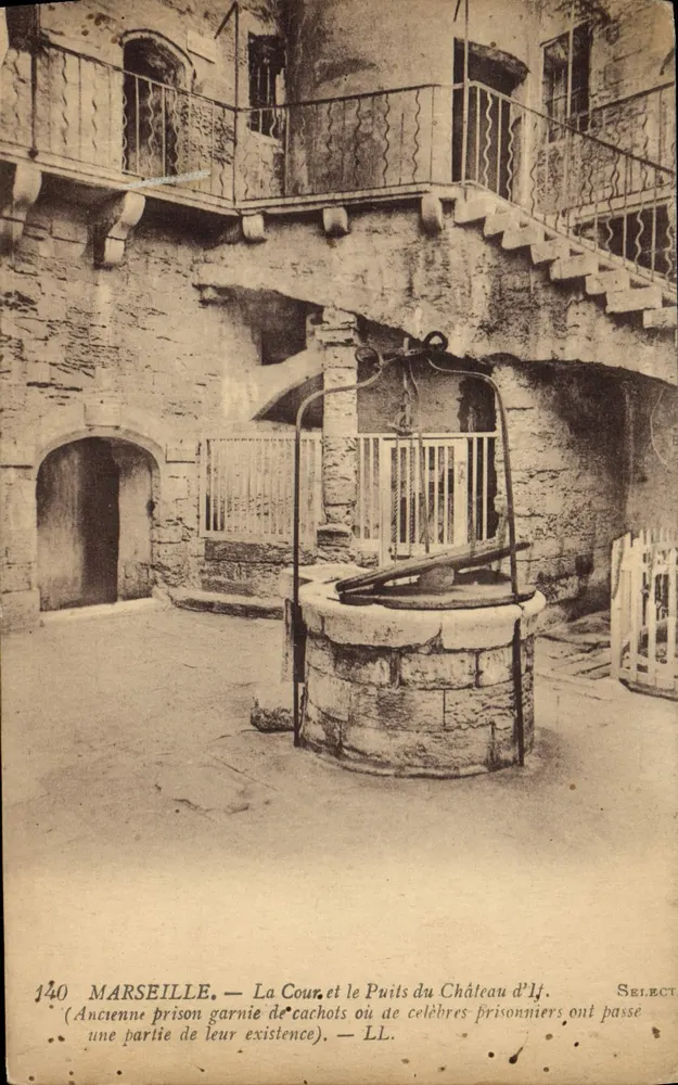 Marseille — Der Innenhof und das Brunnen des Schlosses If — Select, n°140 - Vorderseite