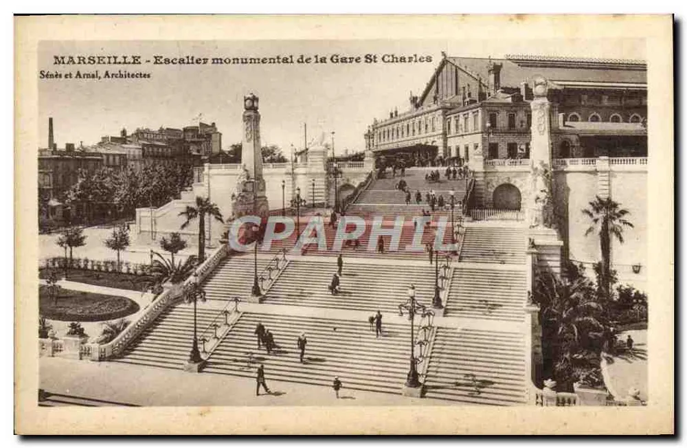Marseille - Monumentale Treppe der St-Charles-Bahnhof — Sénès und Arnal, Architekten - Vorderseite