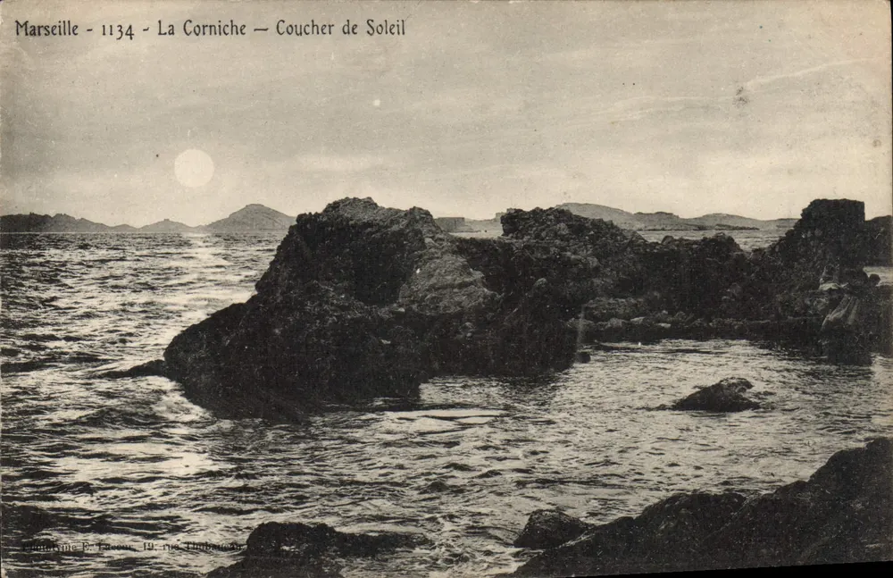 Marselha - 1134 - A Corniche - Pôr do Sol — Editor: Lumière & Fils, 19 rue Philipon, Marselha - Frente