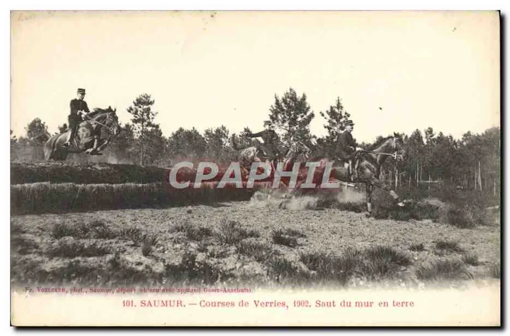 SAUMUR — Pferderennen in Verrières, 1902. Über eine Erdewand springen - Vorderseite