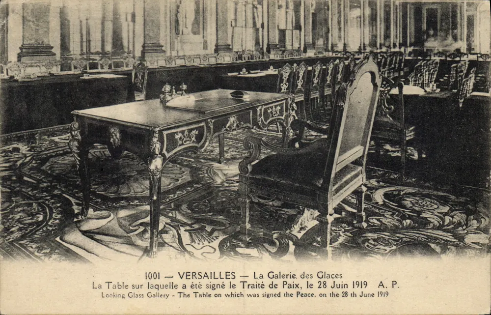 Versailles — Die Galerie der Spiegel — Tisch des Friedensvertrags vom 28. Juni 1919 — A.P. n° 1001 - Vorderseite
