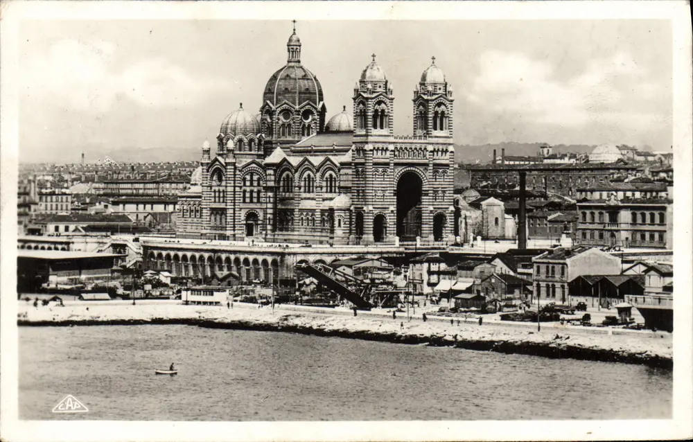 Marseille — A Catedral — editor 'Real Photo' C. P. Strasbourg, n°6 - Frente
