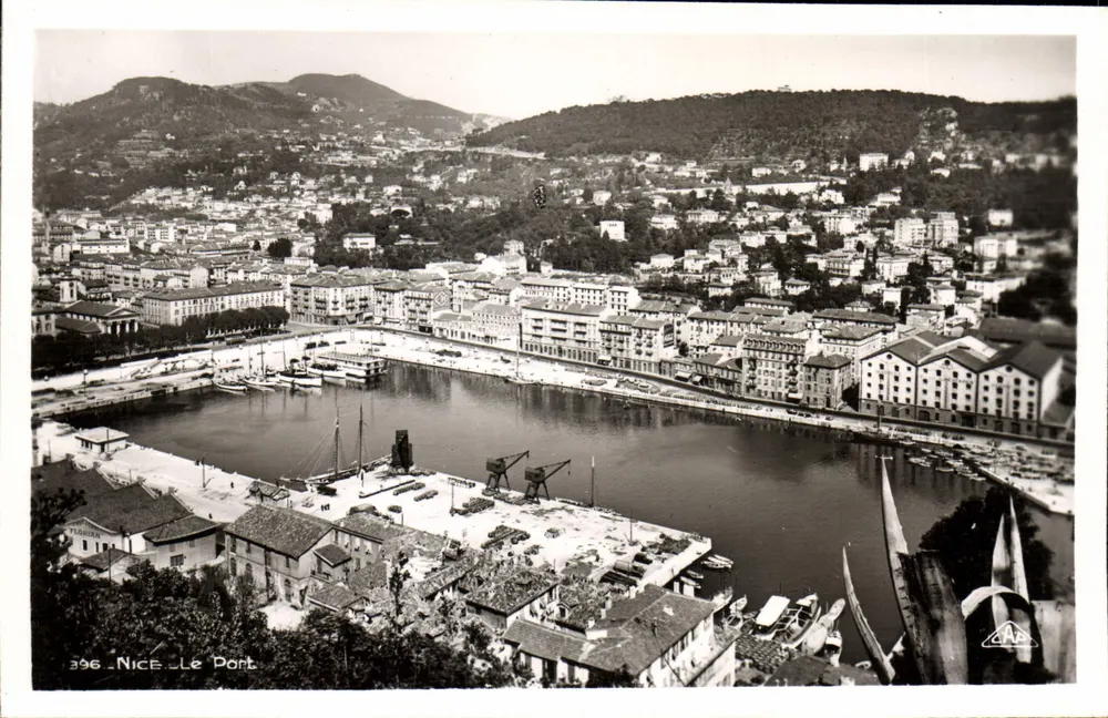 Nice — Port — widok z lotu ptaka — wydawca C.A.A. nr 396 - Awers