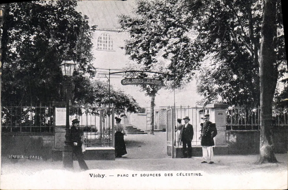 Vichy — Parque e Fontes dos Célestins — Staerck & Paris, n° 8713 - Frente